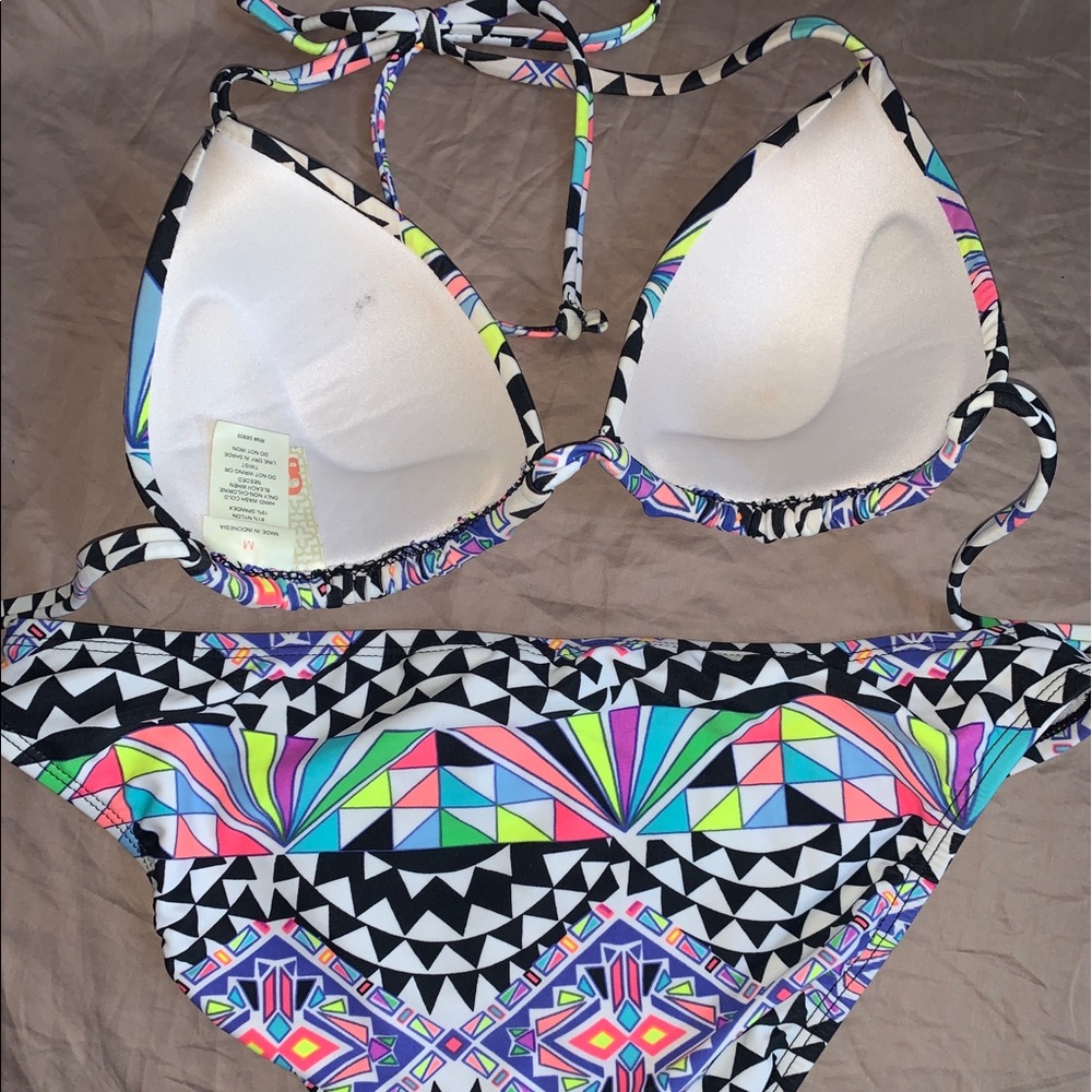 Aztec bikini set!! - Picture 2 of 2